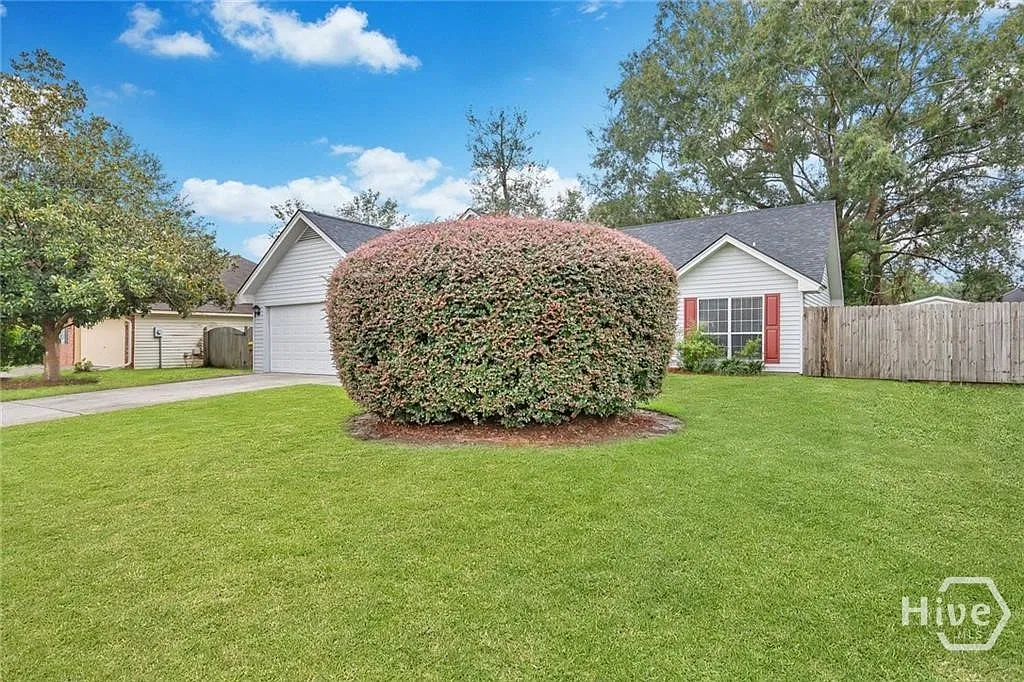3 bed, 2.0 bath, 1488 sqft, $2,125 — Photo 3