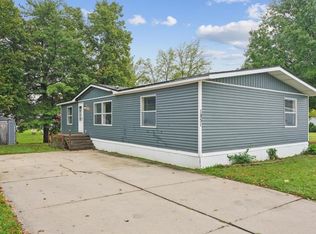 1851 Kensington Ct, Des Moines, IA 50320