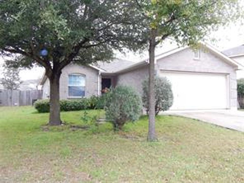 1st image of 316 Meadow Park Dr
