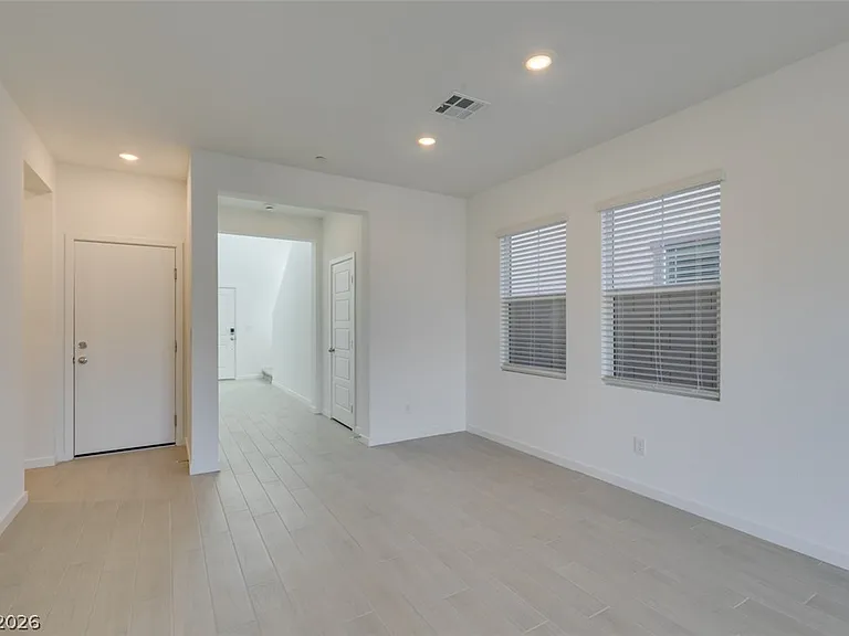405 Isla Enclave Way — Photo 10