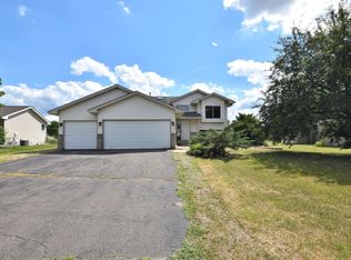 6009 91st Trl N, Brooklyn Park, MN 55443