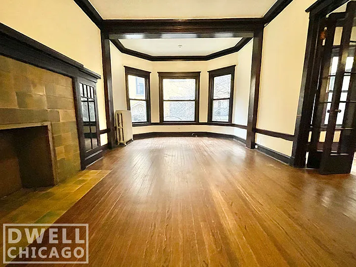 2439 N Sawyer Ave #1 — Photo 2