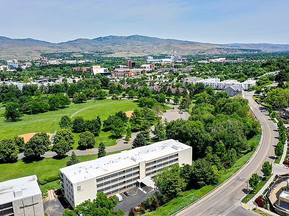 Aerial view of Park View East Condominium building
