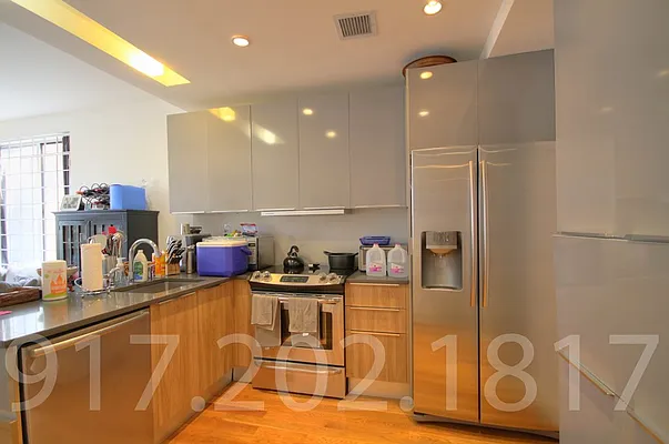 Rented by JW Real Estate Services LLC | media 36