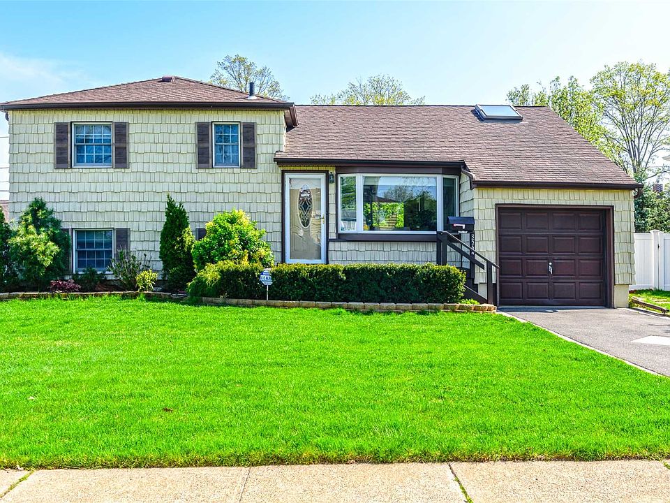 1st image of 3564 Ladonia St