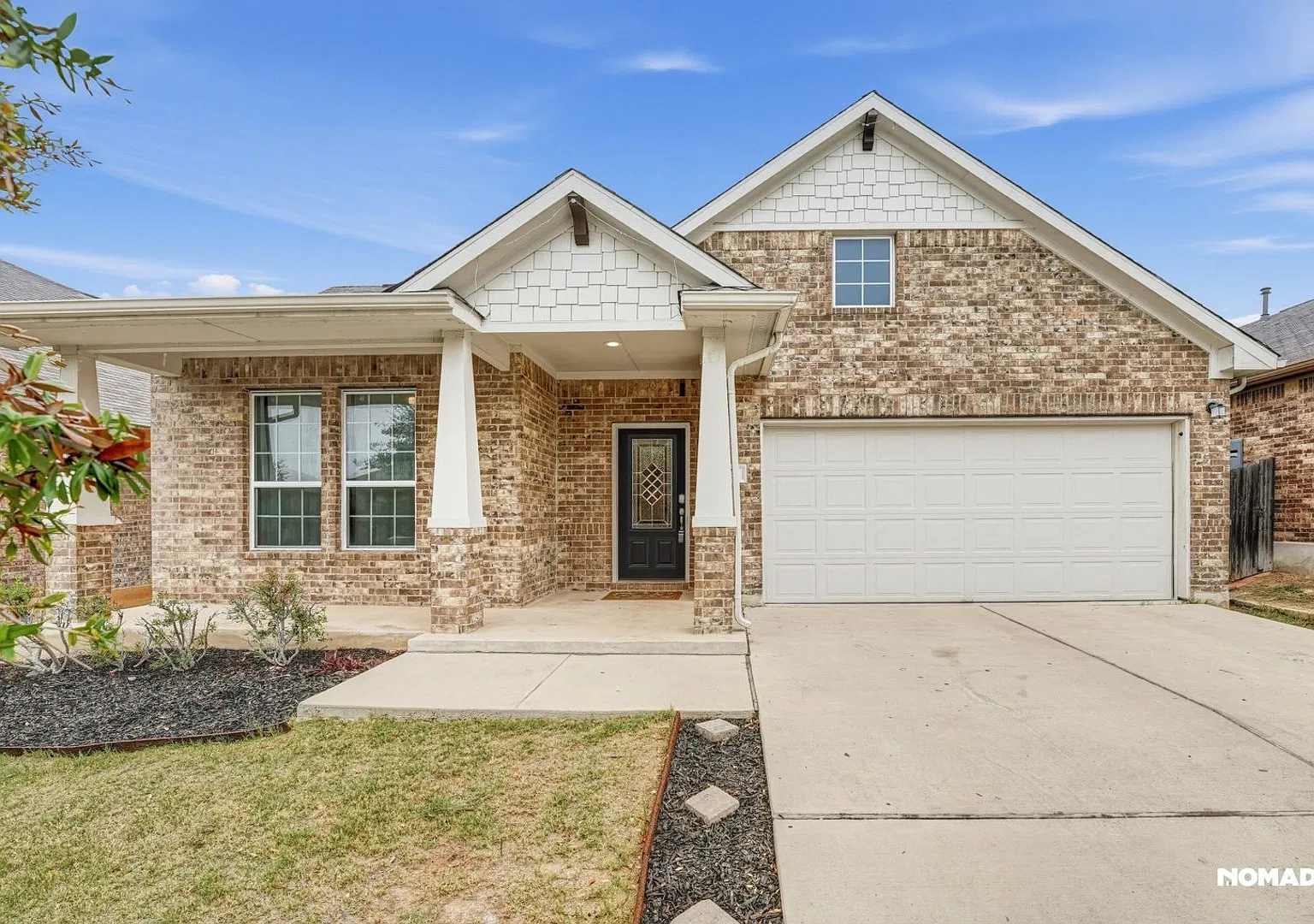 Spacious 3BR House in Buda — Photo 4