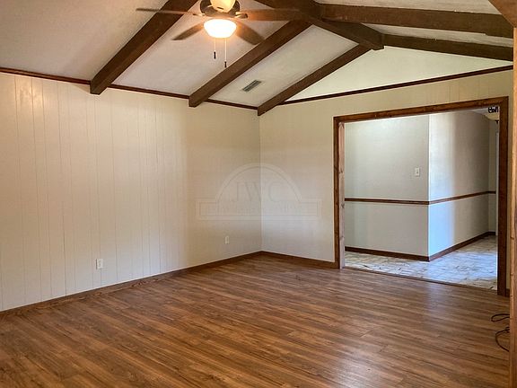 4th image of 801 E Woodlawn Dr