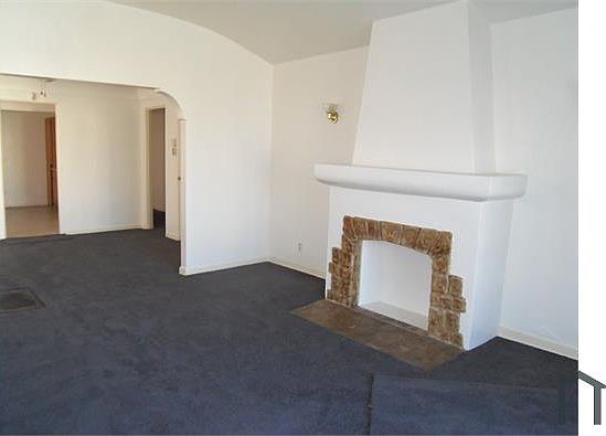 3rd image of 1134 W 64th St