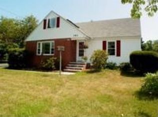 382 S Main St, Andover, MA 01810