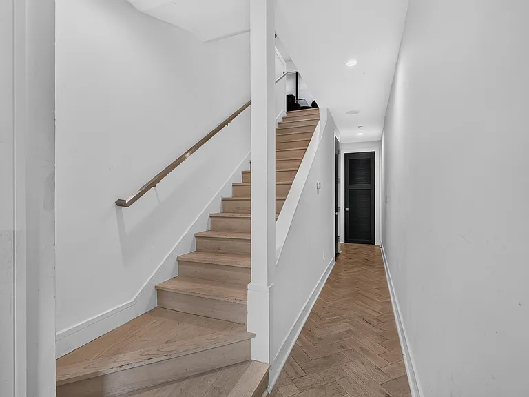 1311 R St NW #1 — Photo 15