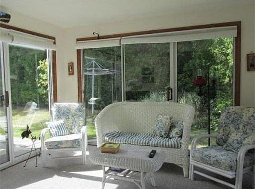5th image of 11 Brattle Dr