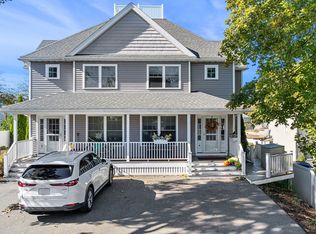 2-4 Gracie Ln, Swampscott, MA 01907