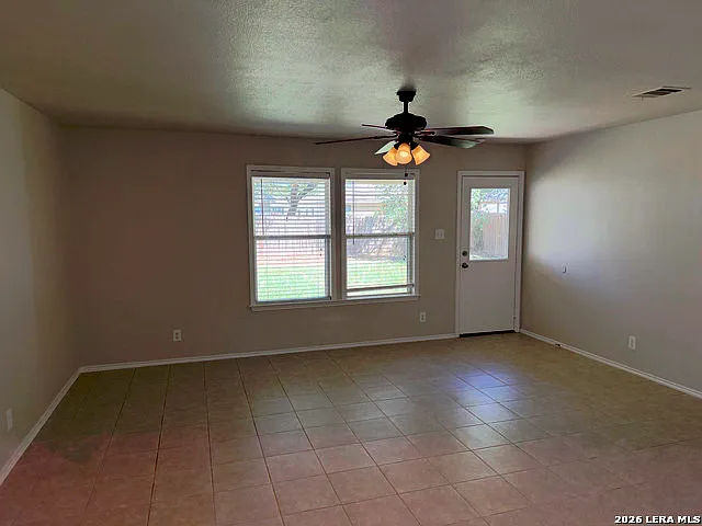 3935 Angel Trumpet — Photo 10