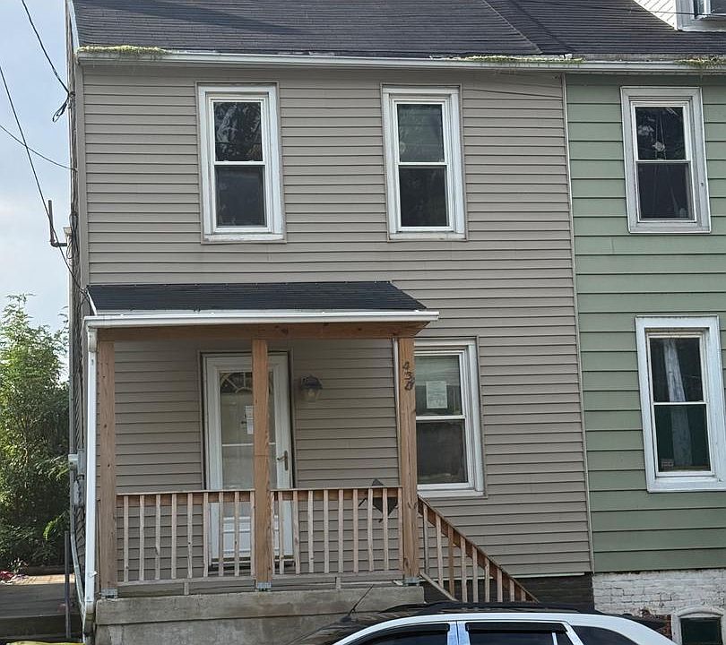 1st image of 420 Manor St
