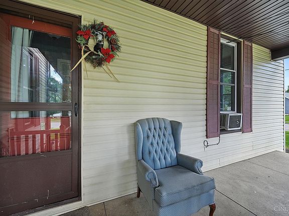 2nd image of 203 W Seventieth St