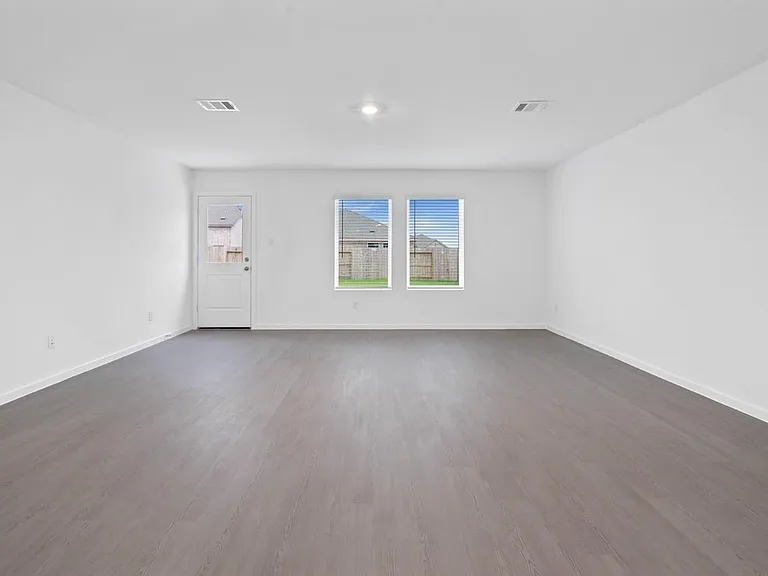 2074 Solstice Landing Dr — Photo 7