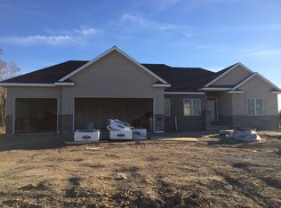 1255 W Dolores Ct, Lincoln, NE 68523