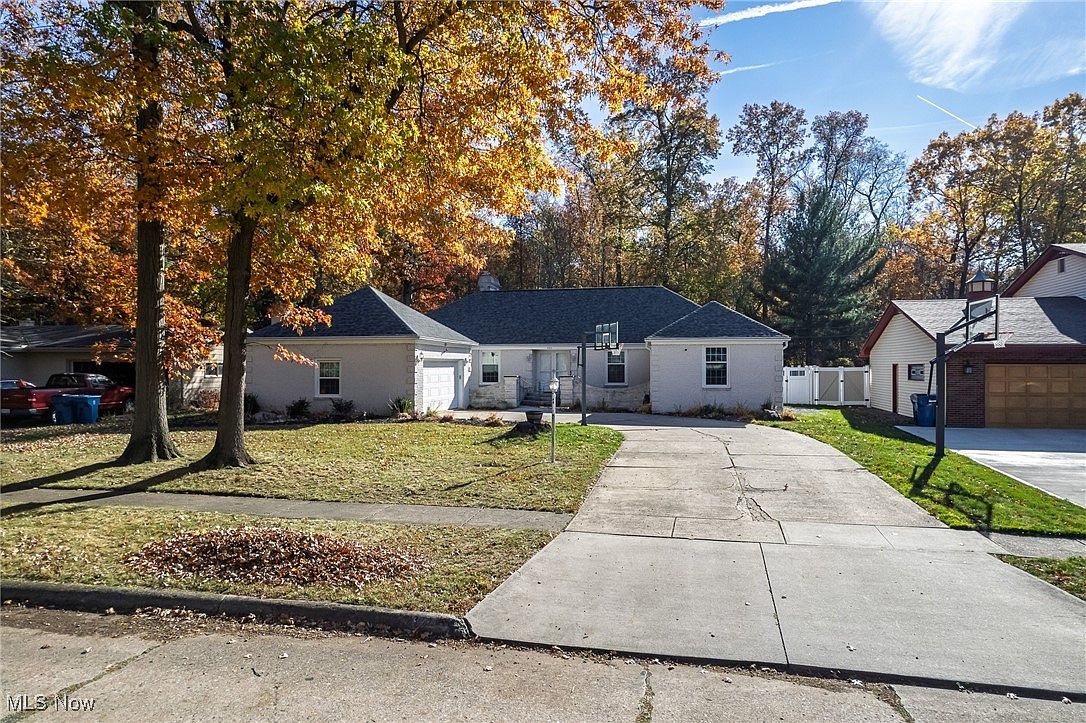 905 Red Hill Dr, Lorain, OH 44052 | MLS #5170640 | Zillow