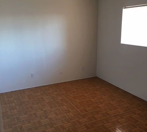 5th image of 1012 E Newmark Ave #8