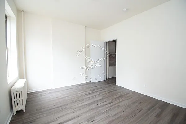 Rented by Red Sparrow Realty Group | media 21