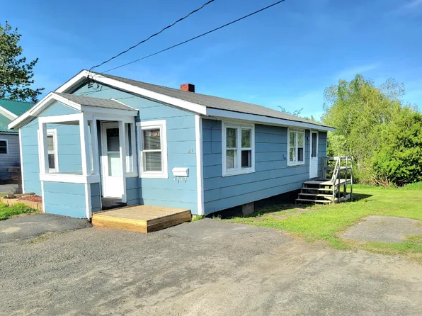 29 Hillcrest Avenue, Caribou, ME 04736