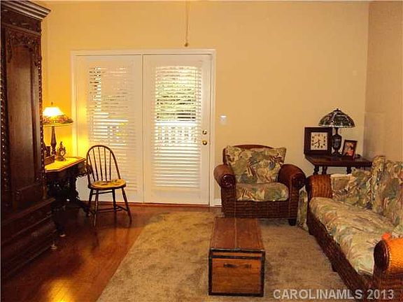 2nd image of 9958 Hyde Glen Ct