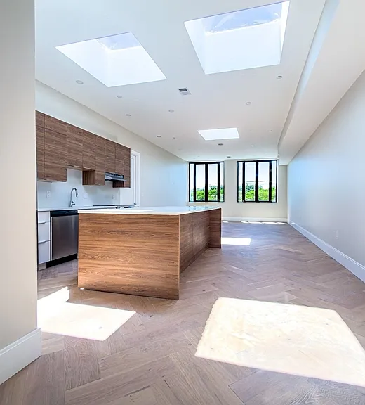 1 Jackson St #302 — Photo 2