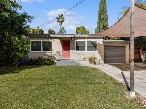 15217 Hartsook St, Sherman Oaks, CA 91403