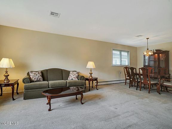 5th image of 83 Liberta Drive