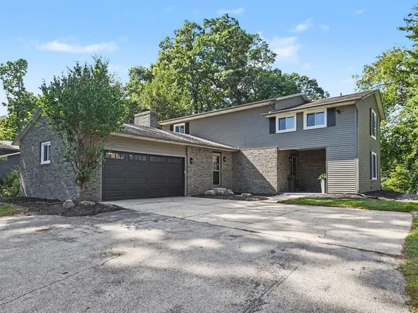 51081 Winding Waters Ln, Elkhart, IN 46514