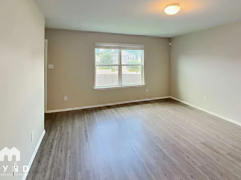9527 Apple Ridge Ln — Photo 6