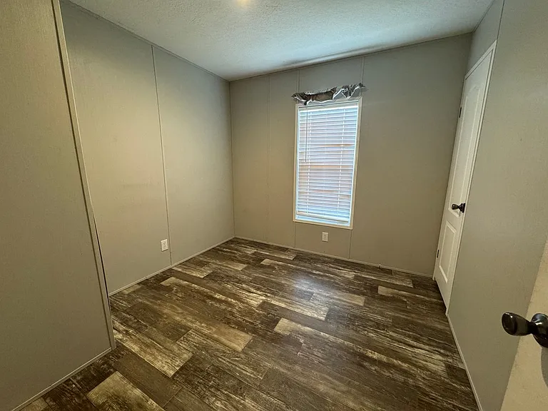 2680 Wynn Rd — Photo 6