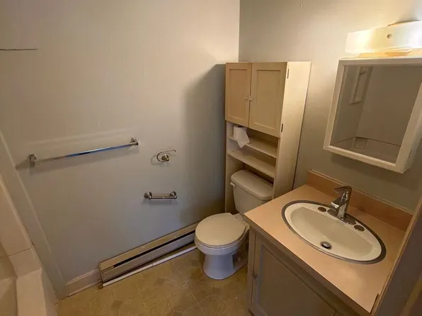 51 E Main St #3, Newville, PA 17241