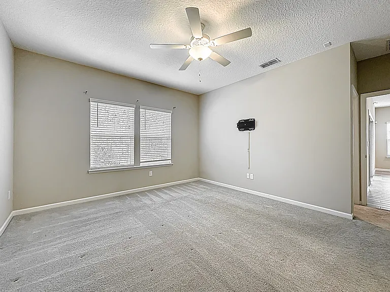9504 Lovage Ln — Photo 20