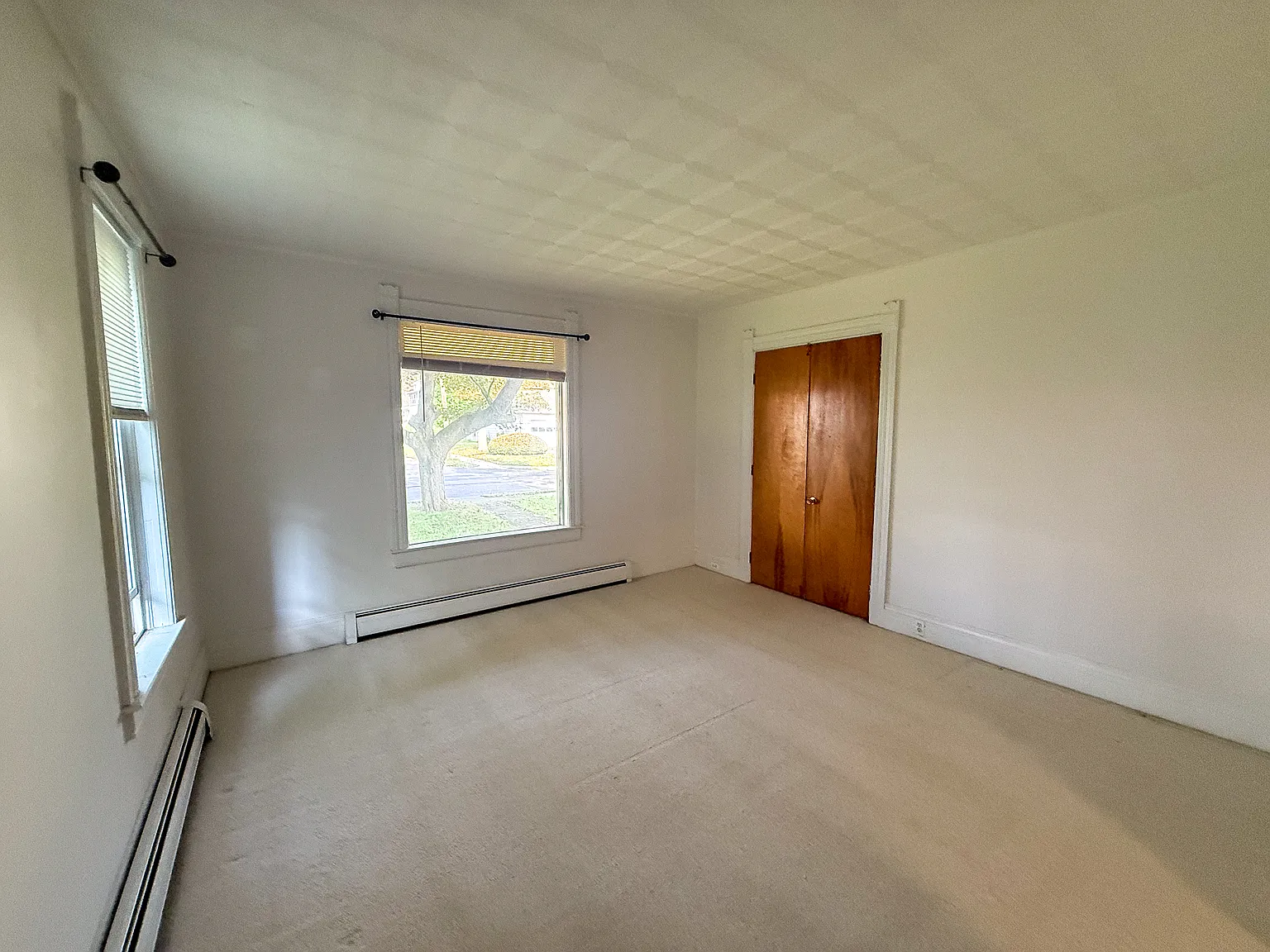 55 Oak St — Photo 4