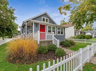 1202 Pleasant St, Lake Geneva, WI 53147