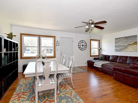 5th image of 2530 Forest Glen Pkwy
