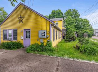 226 Manhattan Drive, Burlington, VT 05401