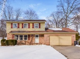 842 Winslow Ct, Muskegon, MI
