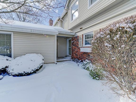 3rd image of 1113 Woodlake Village Dr #72