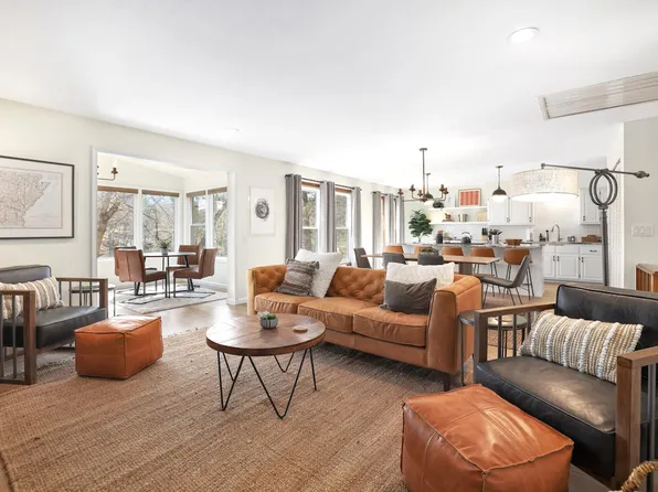 15 Bayswater Ln #Id1221842p, Bella Vista, AR 72714