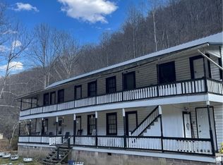 248 Kirby Camp Rd, Logan, WV 25601