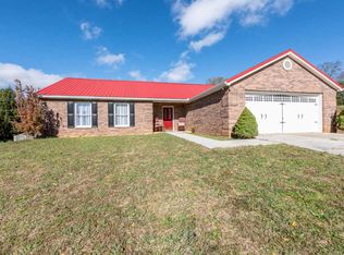 285 Cross Creek Cir, Maynardville, TN 37807