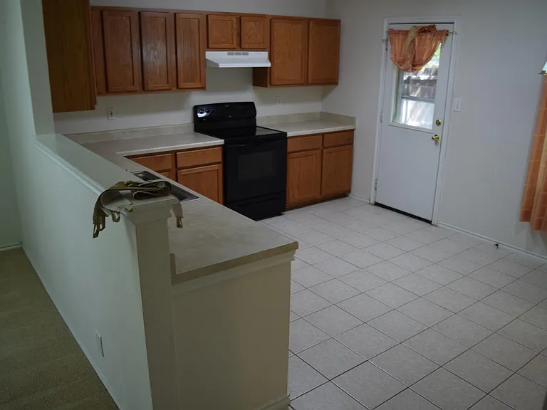 2122 Creek Knl — Photo 14