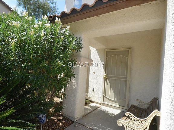 2nd image of 5997 Banbury Heights Way