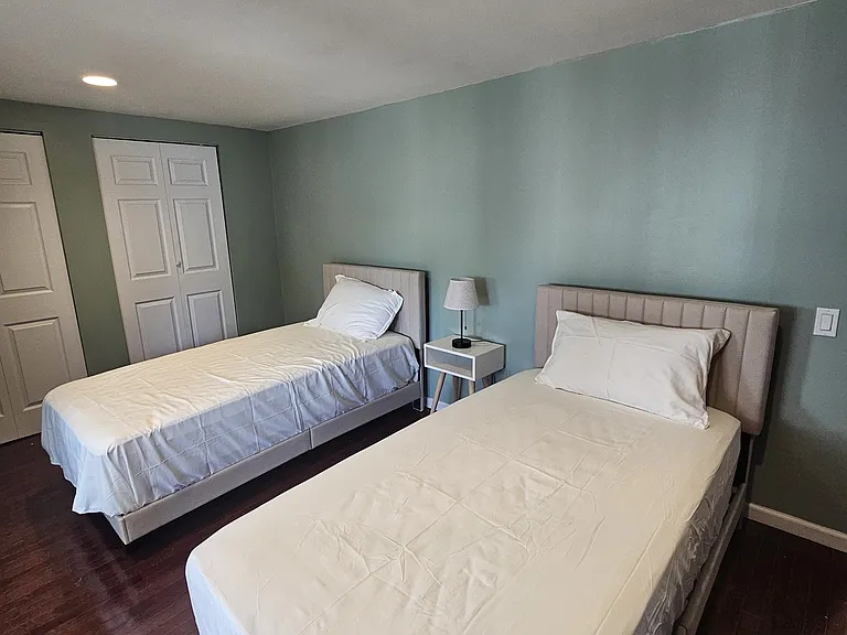 1712 N Ashland Ave #2F — Photo 11