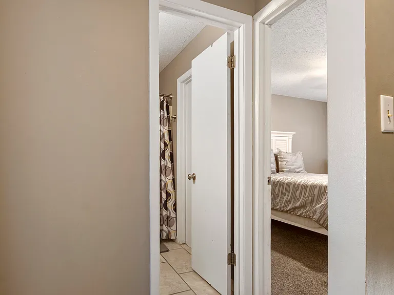 2518 Johnson Dr — Photo 18