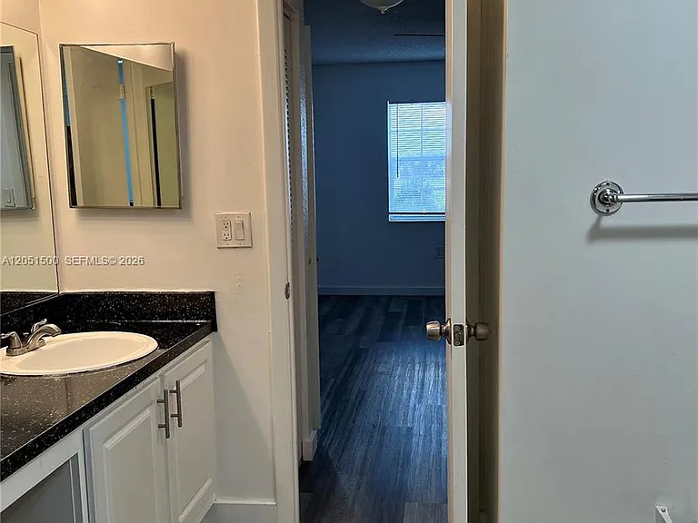 2831 N Oakland Forest Dr #210 — Photo 7