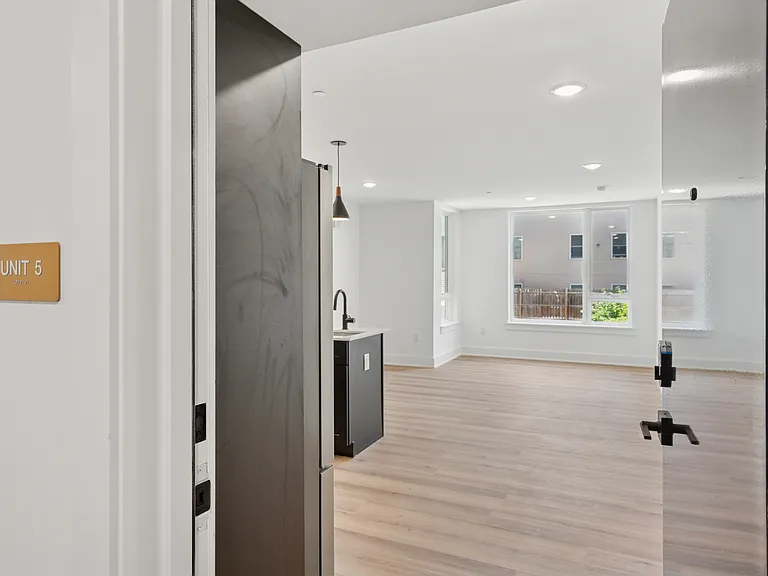 3609 Brandywine St #5 — Photo 2