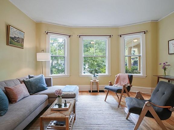 3rd image of 97-99 Bartlett Ave #97
